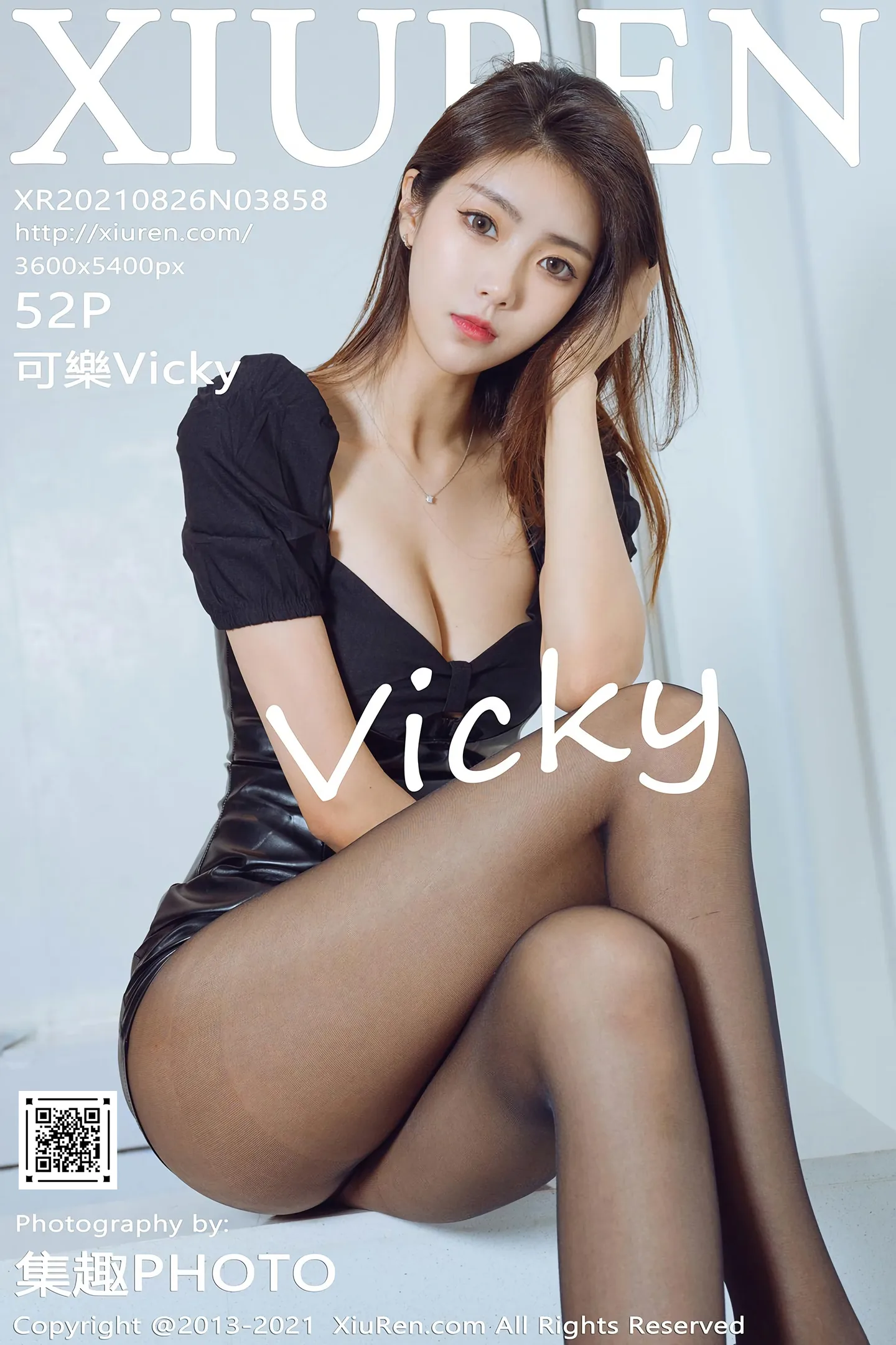 [XiuRen秀人网]VOL.3858 模特可乐Vicky私房经典黑皮裙配黑丝裤袜秀美腿迷人诱惑写真52P-秀人网官方网站
